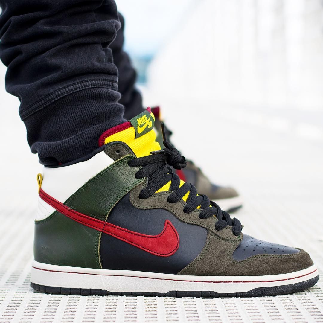 Nike SB Dunk High Boba Fett